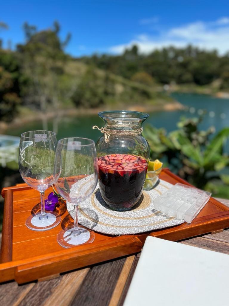 Cabana Privada Sin Prisa "Not Rush" Preciosa! Con Jacuzzi, Vista Y Acceso Directo Al Embalse, Vista A La Piedra , Deporte Acuatico Paddle Board And Breakfast Incluidos ! Imperdible Guatapé Dış mekan fotoğraf